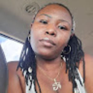 Meet your Posher, Aisha